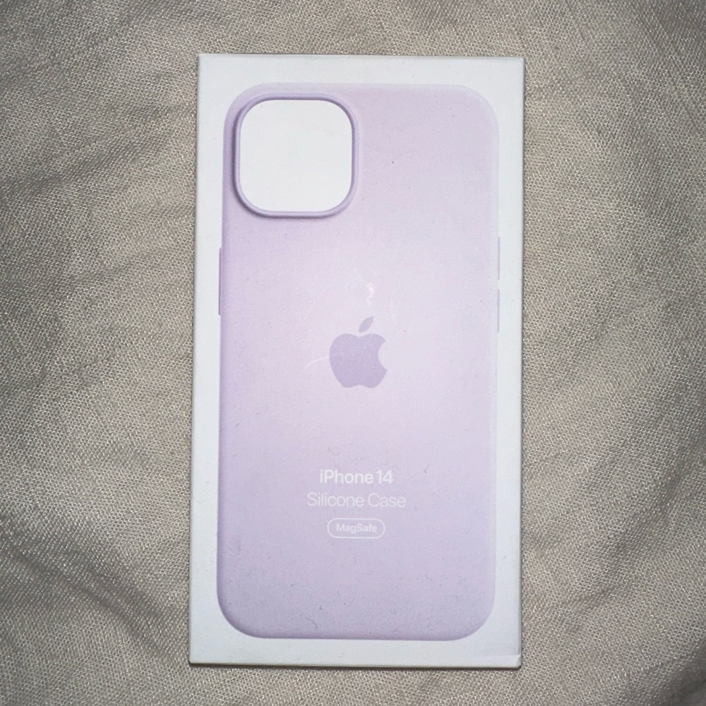 Apple IPhone 14 purple silicon case